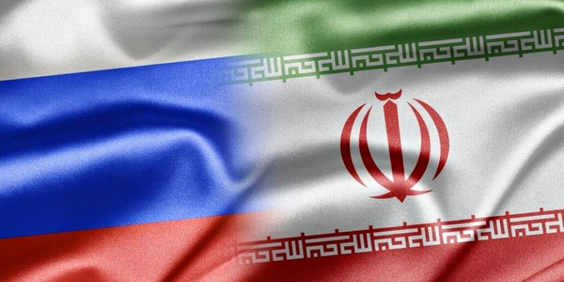 Прапори РФ та Ірану.