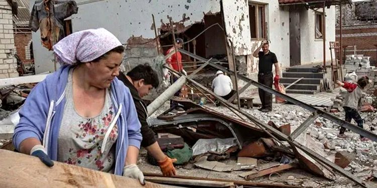 Зруйноване житло.