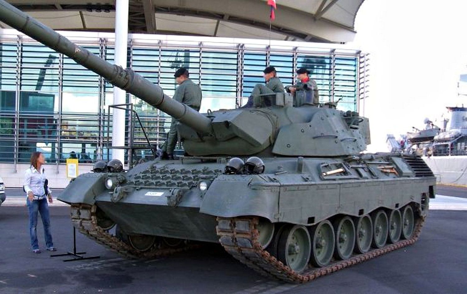 Leopard-1A5.
