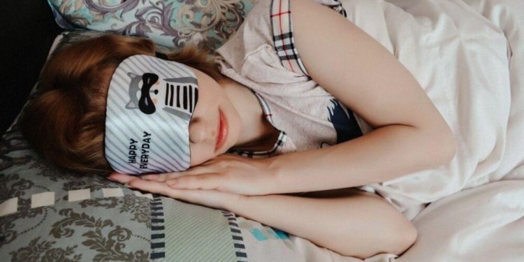 Сон у піжамі