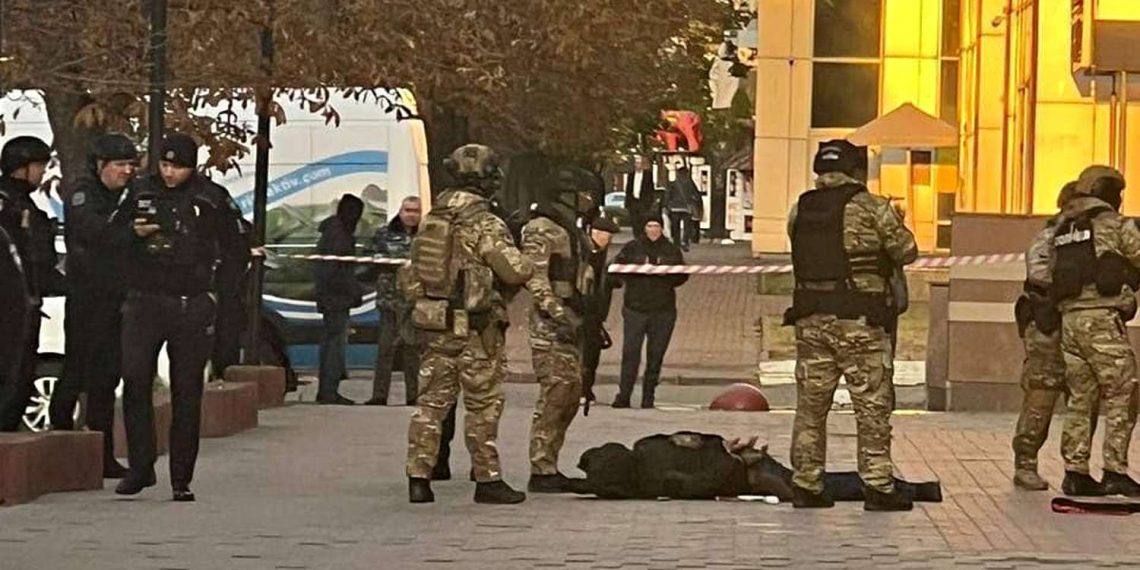 Зловмисник.