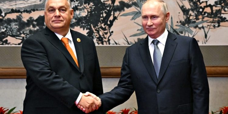 Орбан і Путін.