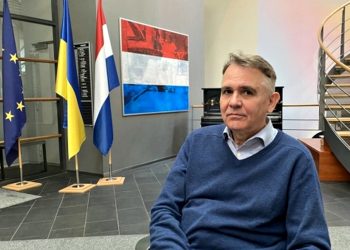 Єннес де Мол.