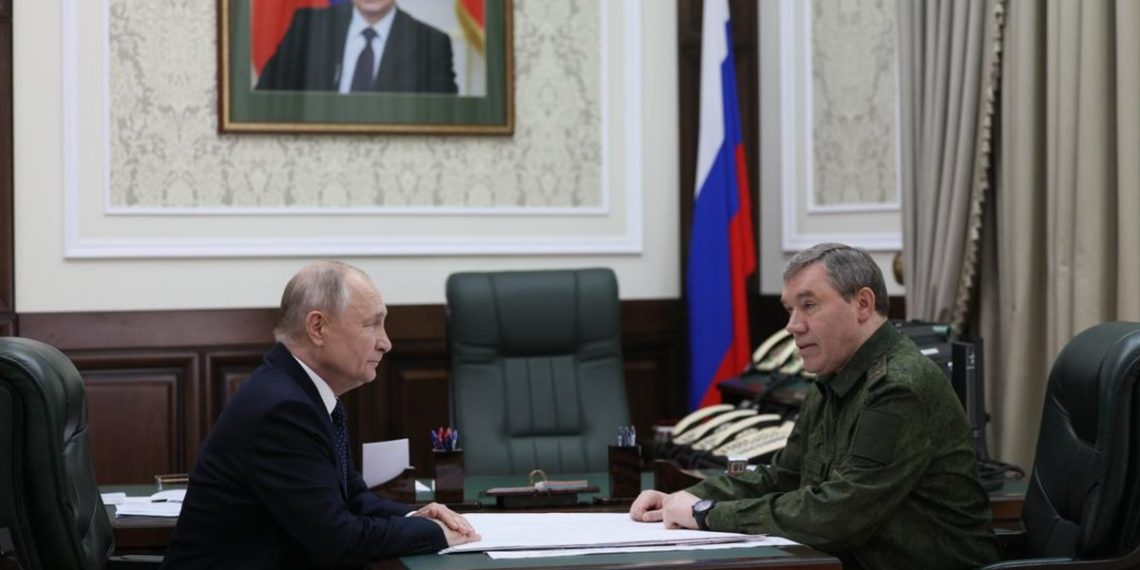 Володимир Путін і Валерій Герасимов