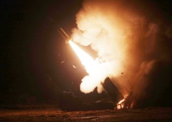 Запуск ракети ATACMS