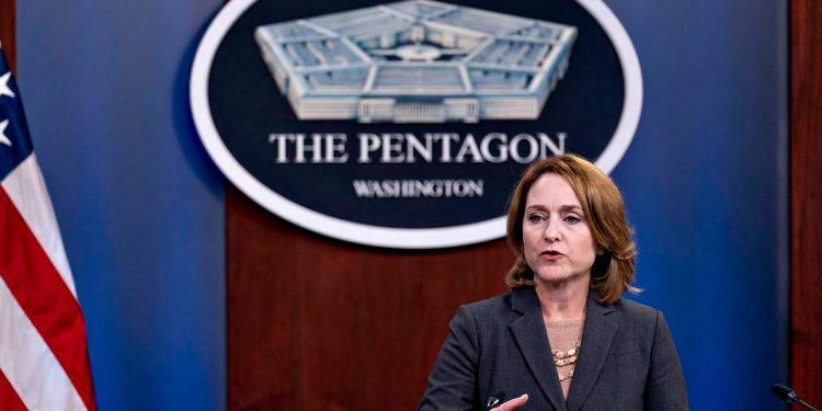 Кетрін Гікс.