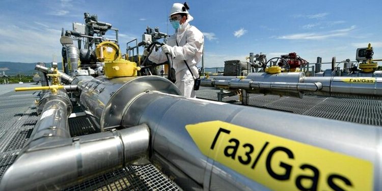 Газ із РФ.