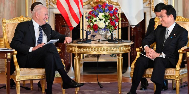 Байден и Кишида