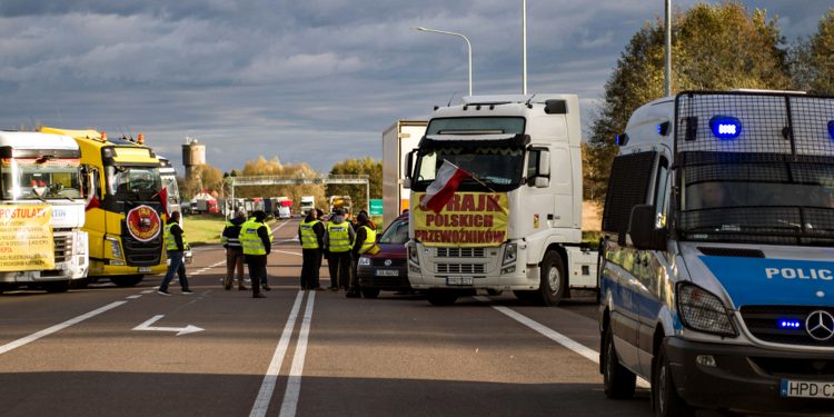 Страйк поляків.