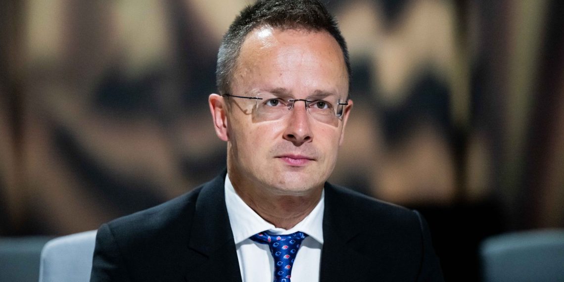 Петер Сійярто