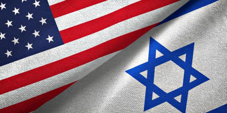 Прапори США та Ізраїлю.