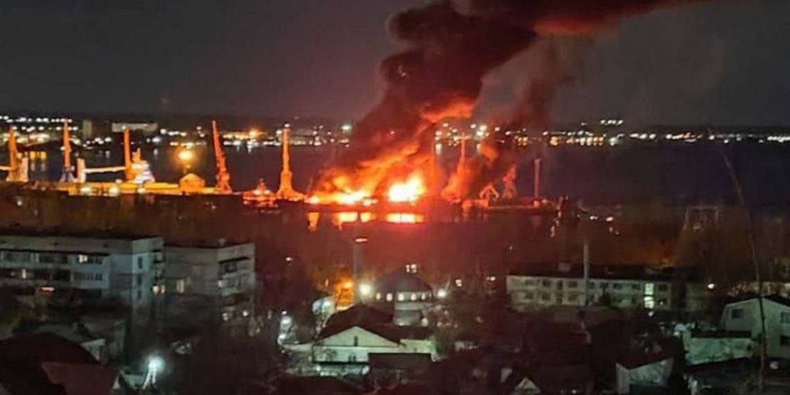 Удар по ВДК РФ "Новочеркаськ" у Феодосії 26 грудня