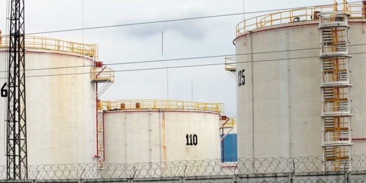 Нафтобаза у Феодосії