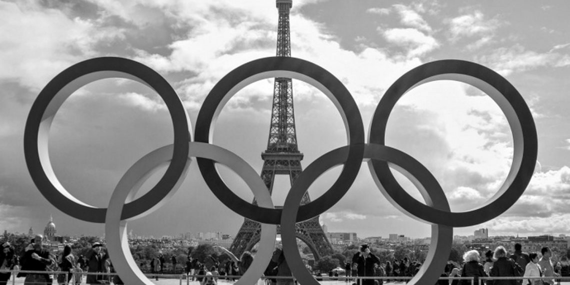 "Олімпіада" в Парижі.