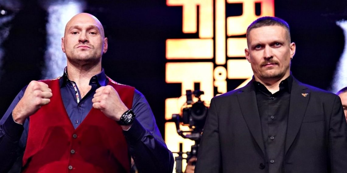 Ф'юрі та Усик.