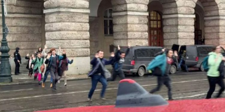 Стрілянина в Чехії