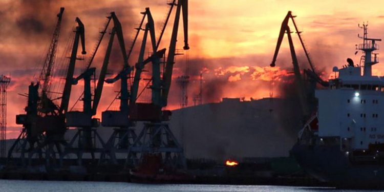 Порт Феодосії.