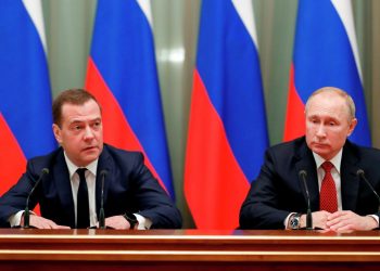 Дмитро Медведєв і Володимир Путін