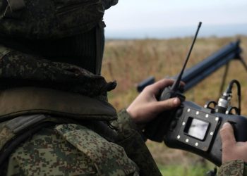 Окупант запускає БПЛА