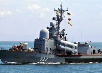 Російський військовий корабель.