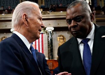 Джозеф Байден і Ллойд Остін.