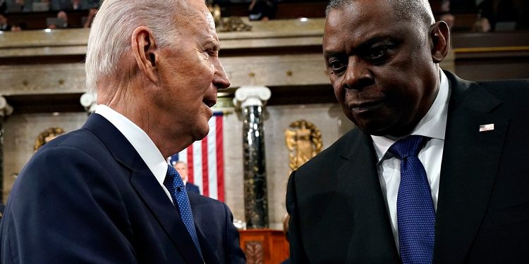 Джозеф Байден і Ллойд Остін.