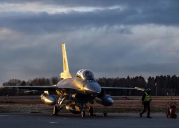 Винищувач F-16