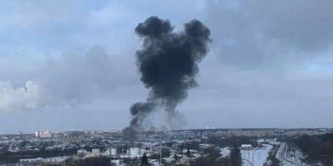 Атака дронів на нафтобазу в російському Орлі 9 січня