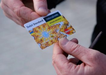 Картка "Ощадбанку".