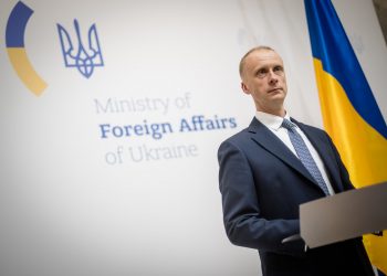 Олег Ніколенко