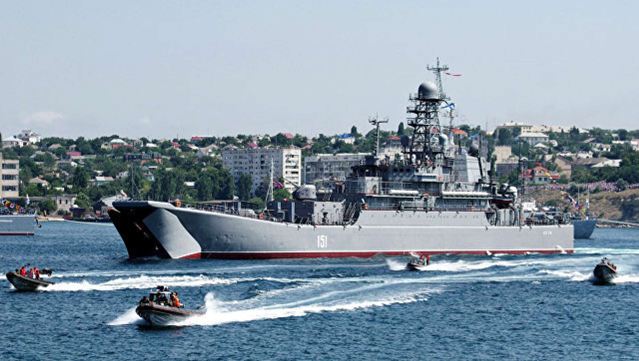Великий десантний корабель ВМС РФ