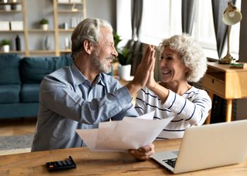 Пенсіонери.