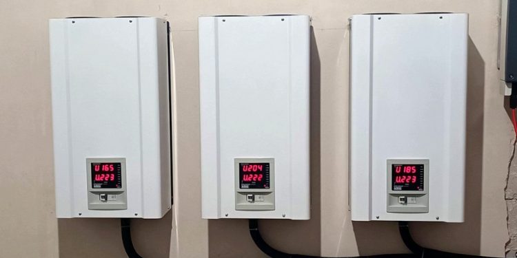 Стабилизаторы напряжения