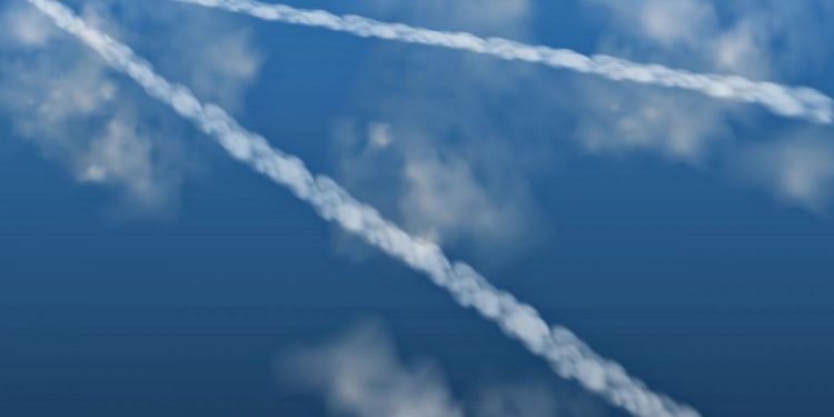 Запуск ракет.