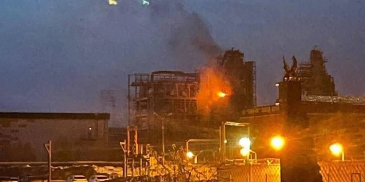 Атака БПЛА на НПЗ у Нижньокамську РФ