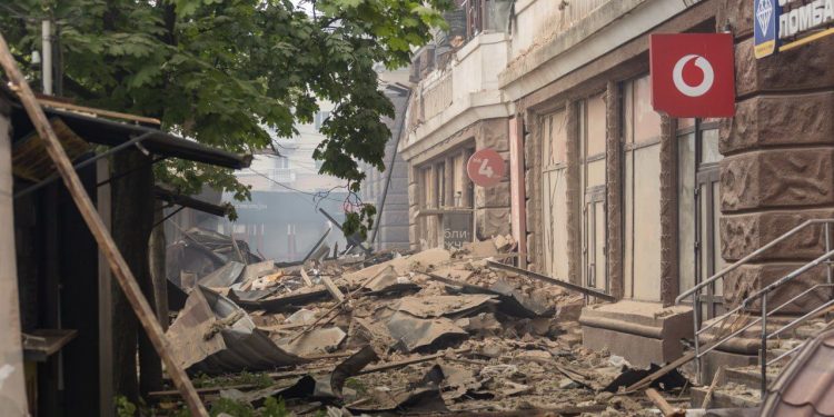 Ракетний удар РФ по Дніпру 19 квітня