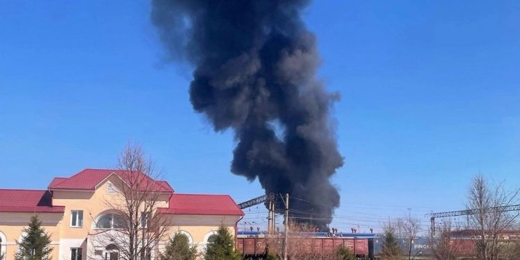 Пожежа в Омську 25 квітня