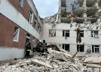 Ракетний удар по Чернігову 17 квітня