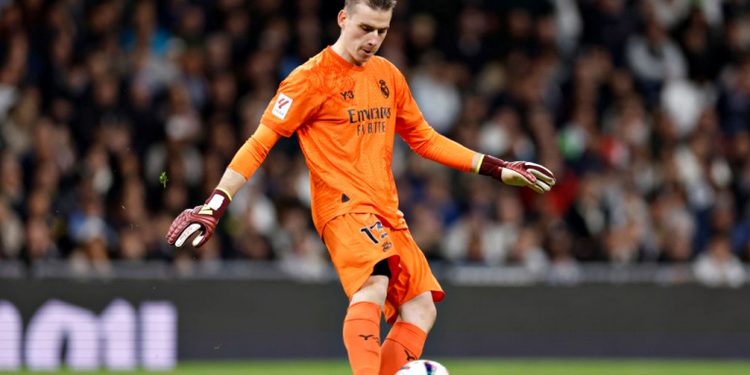 Андрій Лунін.