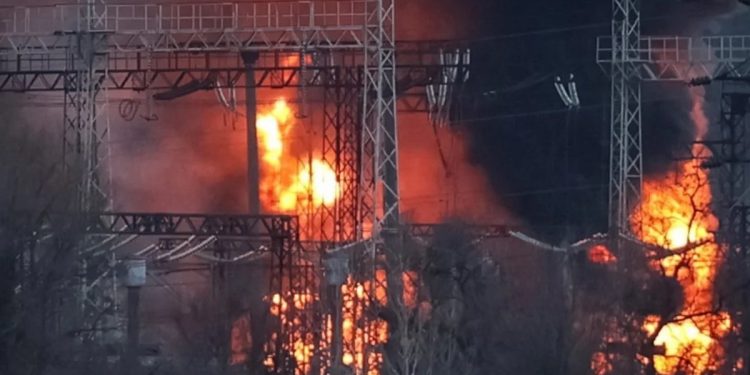 Удар РФ по енергооб’єкту на Харківщині