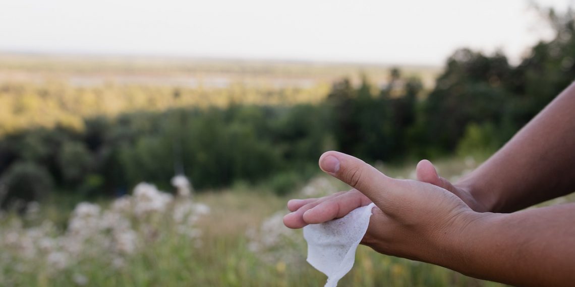 Використання вологих серветок