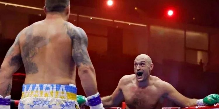 Олександр Усик та Тайсон Ф'юрі.