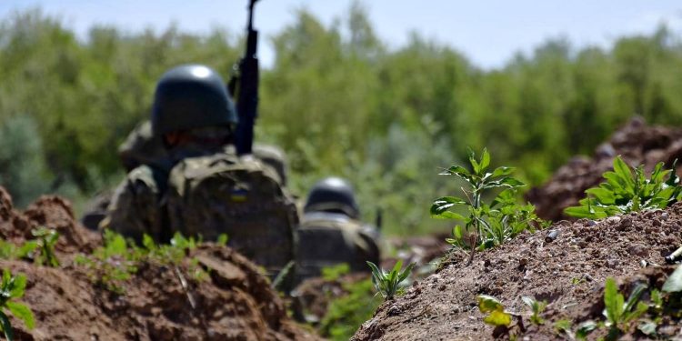 ЗСУ в обороні.