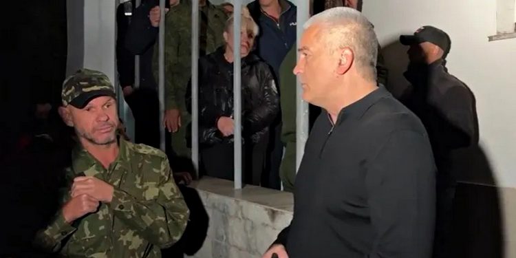 Сергій Аксьонов та мобілізовані.
