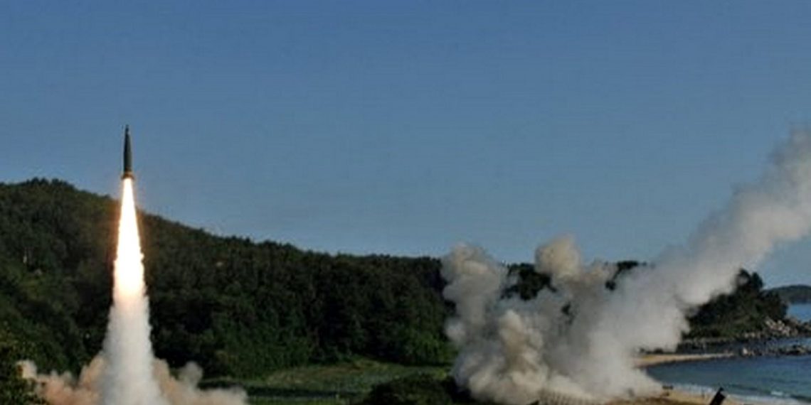 Запуск ракет.