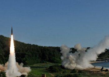 Запуск ракет.