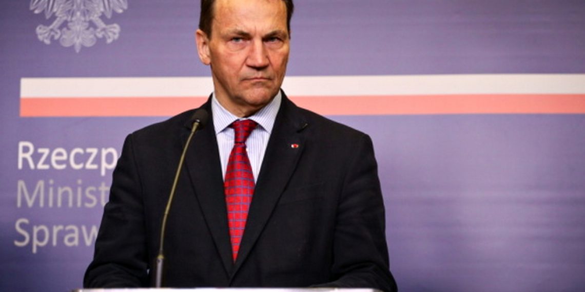 Радослав Сікорський.