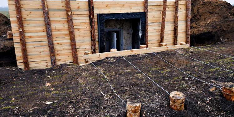 Оборонна лінія.