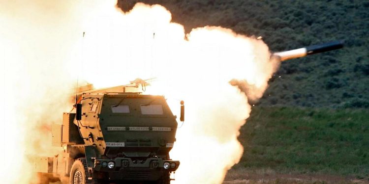 Запуск ракет.