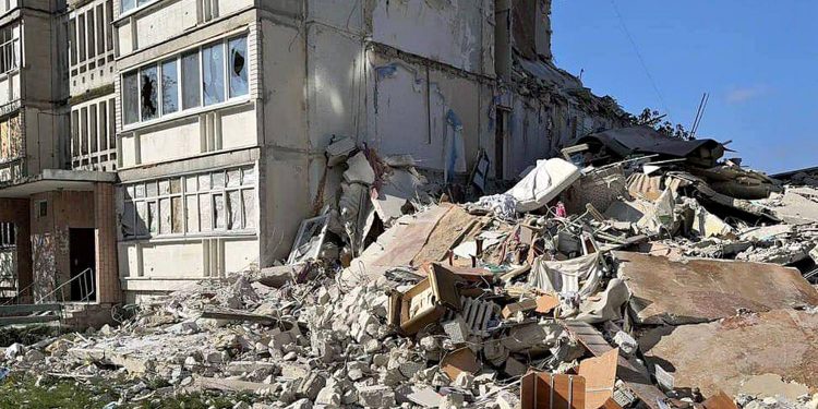 Зруйнований Вовчанськ.